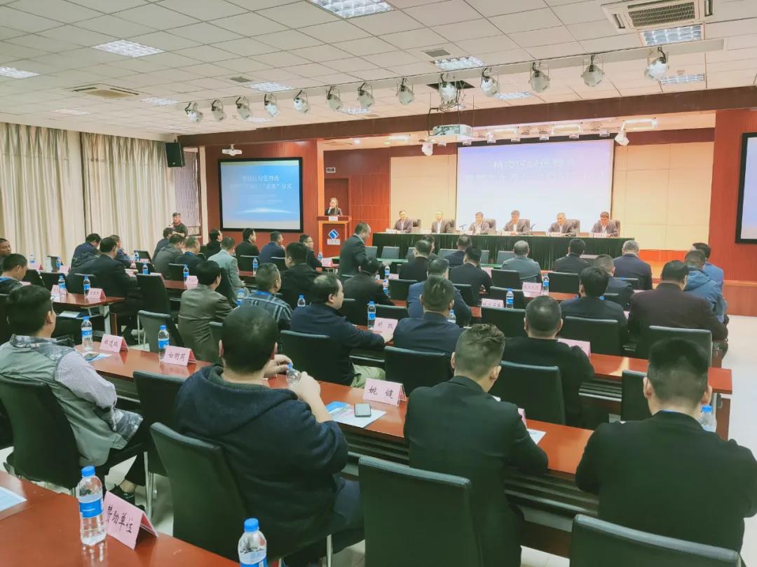 乘风破浪!联合卡车港口车闪耀金陵! - 第1张 - 提加商用车网 乘风破浪!联合卡车港口车闪耀金陵! - 第1张