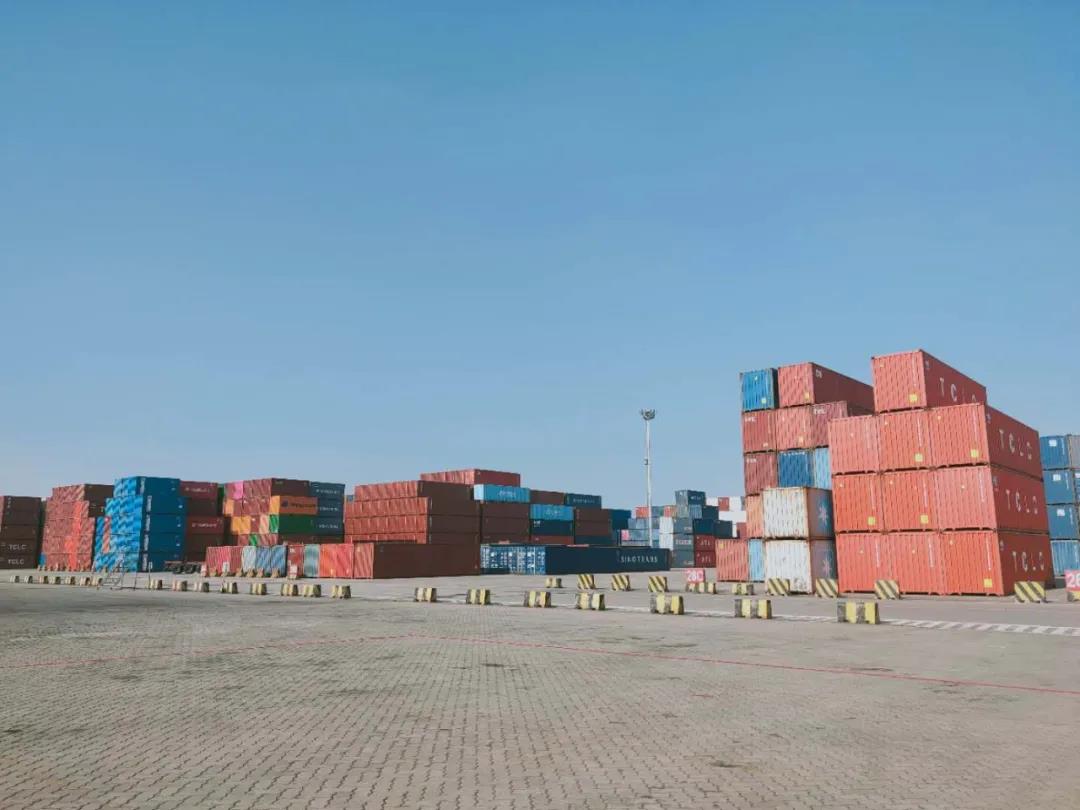 乘风破浪!联合卡车港口车闪耀金陵! - 第2张 - 提加商用车网 乘风破浪!联合卡车港口车闪耀金陵! - 第2张