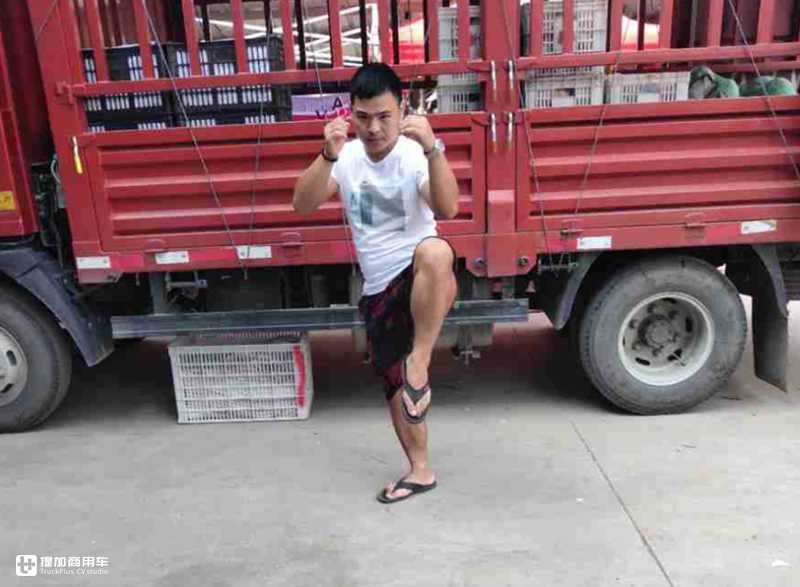 开封首批体验官提车,再一次被飞碟W5的品质征服 - 第5张 - 提加商用车网 开封首批体验官提车,再一次被飞碟W5的品质征服 - 第5张