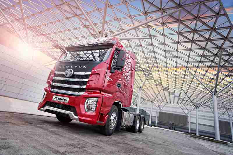 上汽红岩  中国力量 上汽红岩品牌战略暨第六代重卡发布会震撼开启 - 第7张 - 提加商用车网 上汽红岩  中国力量 上汽红岩品牌战略暨第六代重卡发布会震撼开启 - 第7张