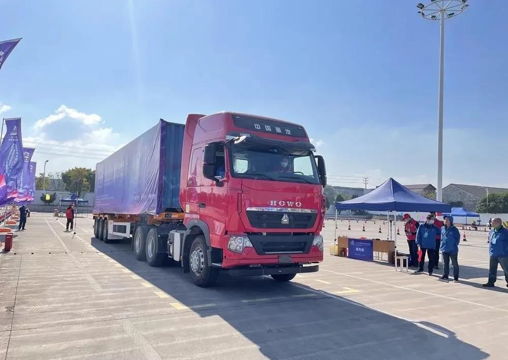 媲美进口重卡,中国重汽豪沃T7担纲国家一类技能竞赛用车 - 第1张 - 提加商用车网 媲美进口重卡,中国重汽豪沃T7担纲国家一类技能竞赛用车 - 第1张