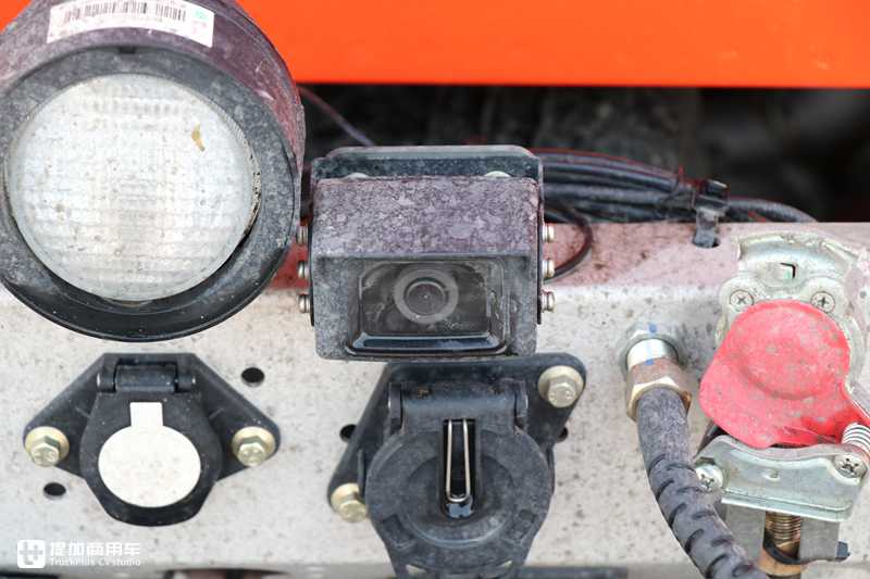 副驾都配豪华按摩椅,490马力无忧换档,售价34.8万的全新豪沃TH7重卡真香 - 第10张 - 提加商用车网 副驾都配豪华按摩椅,490马力无忧换档,售价34.8万的全新豪沃TH7重卡真香 - 第10张