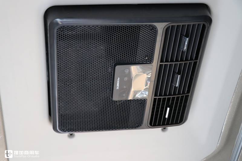 副驾都配豪华按摩椅,490马力无忧换档,售价34.8万的全新豪沃TH7重卡真香 - 第27张 - 提加商用车网 副驾都配豪华按摩椅,490马力无忧换档,售价34.8万的全新豪沃TH7重卡真香 - 第27张