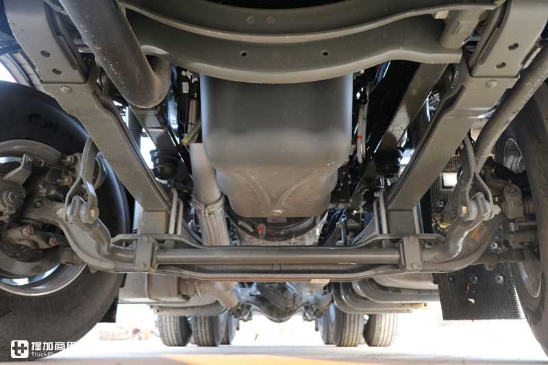 副驾都配豪华按摩椅,490马力无忧换档,售价34.8万的全新豪沃TH7重卡真香 - 第30张 - 提加商用车网 副驾都配豪华按摩椅,490马力无忧换档,售价34.8万的全新豪沃TH7重卡真香 - 第30张