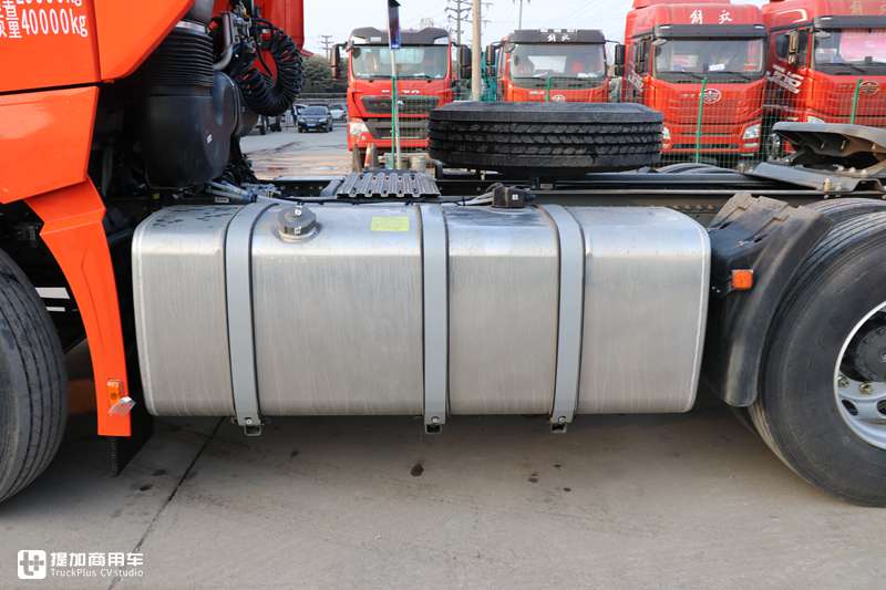 副驾都配豪华按摩椅,490马力无忧换档,售价34.8万的全新豪沃TH7重卡真香 - 第31张 - 提加商用车网 副驾都配豪华按摩椅,490马力无忧换档,售价34.8万的全新豪沃TH7重卡真香 - 第31张