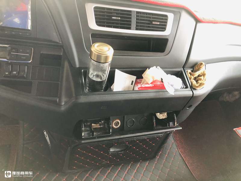 自动挡配液力缓速器,最高降价5万多,售价33.5万的汕德卡G7重卡性价比真高 - 第11张 - 提加商用车网 自动挡配液力缓速器,最高降价5万多,售价33.5万的汕德卡G7重卡性价比真高 - 第11张