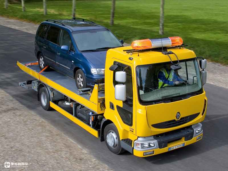 偶遇一辆雷诺移动通讯车,国内少见的二代米德伦底盘,副驾还有ok窗 - 第3张 - 提加商用车网 偶遇一辆雷诺移动通讯车,国内少见的二代米德伦底盘,副驾还有ok窗 - 第3张