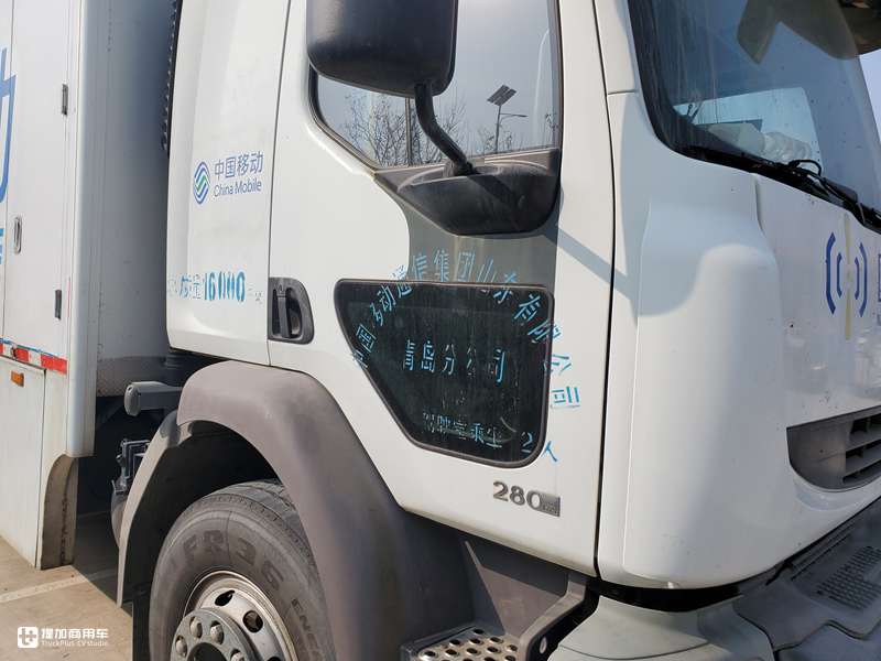 偶遇一辆雷诺移动通讯车,国内少见的二代米德伦底盘,副驾还有ok窗 - 第9张 - 提加商用车网 偶遇一辆雷诺移动通讯车,国内少见的二代米德伦底盘,副驾还有ok窗 - 第9张