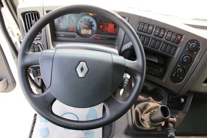 偶遇一辆雷诺移动通讯车,国内少见的二代米德伦底盘,副驾还有ok窗 - 第16张 - 提加商用车网 偶遇一辆雷诺移动通讯车,国内少见的二代米德伦底盘,副驾还有ok窗 - 第16张