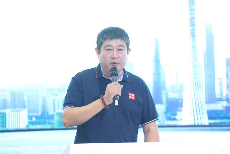 奥铃高效快递“三兄弟”亮相广州车展,专为快递而来 - 第2张 - 提加商用车网 奥铃高效快递“三兄弟”亮相广州车展,专为快递而来 - 第2张