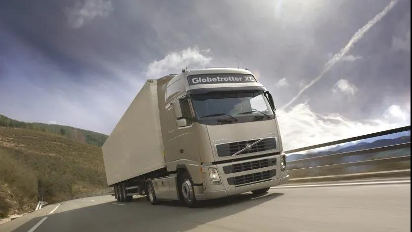 向老车致敬!带您看那些年经典的沃尔沃卡车(下) - 第1张 - 提加商用车网 向老车致敬!带您看那些年经典的沃尔沃卡车(下) - 第1张