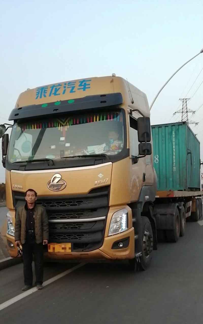 乘龙卡友致富有道,一条抖音让孙宏骏一年多挣30000元! - 第1张 - 提加商用车网 乘龙卡友致富有道,一条抖音让孙宏骏一年多挣30000元! - 第1张