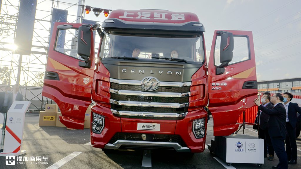 杰狮H6牵引车实拍,据说是红岩第6代重卡,改变的都不是以前的杰狮了 - 第2张 - 提加商用车网 杰狮H6牵引车实拍,据说是红岩第6代重卡,改变的都不是以前的杰狮了 - 第2张