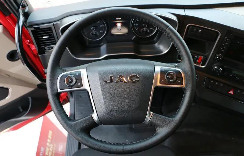 超长续航+至享内饰,江淮格尔发燃气牵引车创富首选 - 第4张 - 提加商用车网 超长续航+至享内饰,江淮格尔发燃气牵引车创富首选 - 第4张