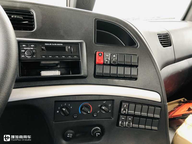 售价低至23万,康明斯动力轻量化底盘,陕汽轩德翼3牵引车性价比真高 - 第10张 - 提加商用车网 售价低至23万,康明斯动力轻量化底盘,陕汽轩德翼3牵引车性价比真高 - 第10张