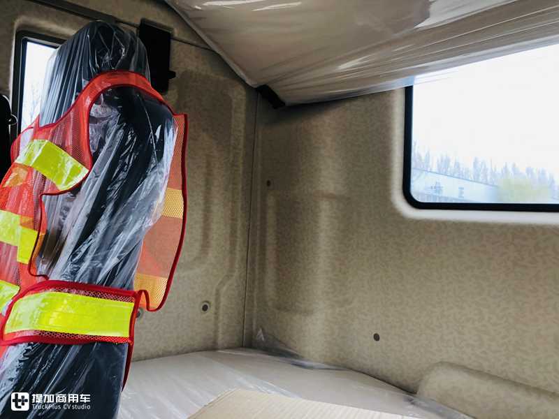 售价低至23万,康明斯动力轻量化底盘,陕汽轩德翼3牵引车性价比真高 - 第14张 - 提加商用车网 售价低至23万,康明斯动力轻量化底盘,陕汽轩德翼3牵引车性价比真高 - 第14张