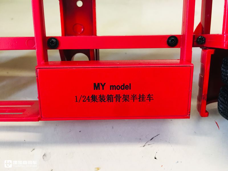 24比例集装箱骨架半挂车模型开箱,明义制造做工精良,很值得收藏 - 第11张 - 提加商用车网 24比例集装箱骨架半挂车模型开箱,明义制造做工精良,很值得收藏 - 第11张