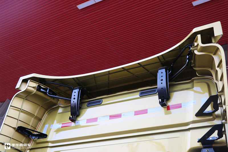 自动挡解放JH6重卡推出土豪金涂装,旋钮换挡真方便,配置也有所提升 - 第6张 - 提加商用车网 自动挡解放JH6重卡推出土豪金涂装,旋钮换挡真方便,配置也有所提升 - 第6张