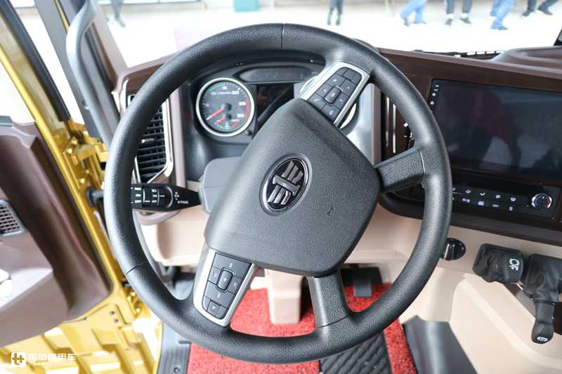 自动挡解放JH6重卡推出土豪金涂装,旋钮换挡真方便,配置也有所提升 - 第8张 - 提加商用车网 自动挡解放JH6重卡推出土豪金涂装,旋钮换挡真方便,配置也有所提升 - 第8张