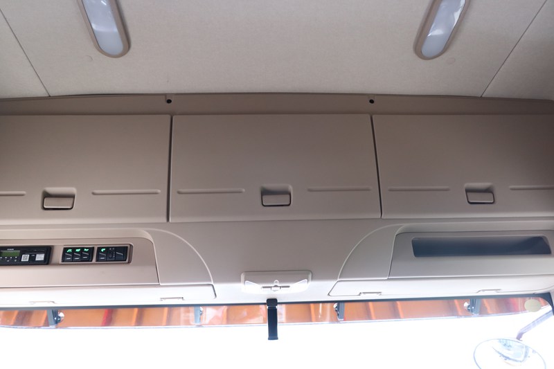 自动挡解放JH6重卡推出土豪金涂装,旋钮换挡真方便,配置也有所提升 - 第14张 - 提加商用车网 自动挡解放JH6重卡推出土豪金涂装,旋钮换挡真方便,配置也有所提升 - 第14张