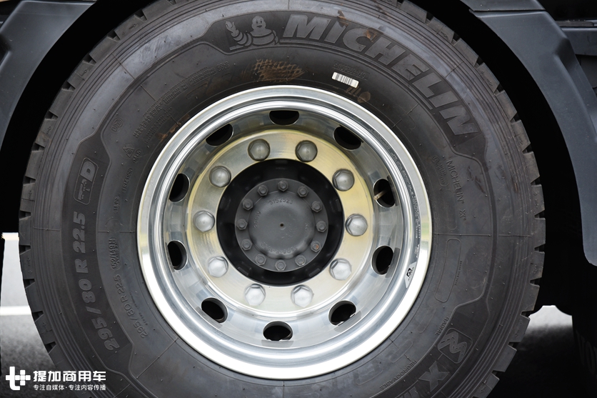 540马力全车空气悬架,6X4底盘液缓加持,带您看看奋进之旅的高配沃尔沃FH卡车 - 第10张 - 提加商用车网 540马力全车空气悬架,6X4底盘液缓加持,带您看看奋进之旅的高配沃尔沃FH卡车 - 第10张