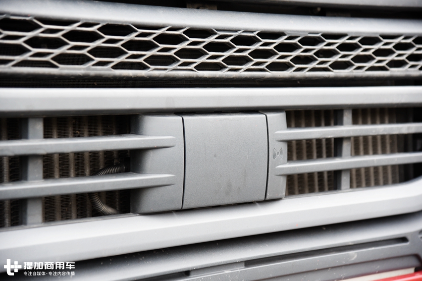 540马力全车空气悬架,6X4底盘液缓加持,带您看看奋进之旅的高配沃尔沃FH卡车 - 第13张 - 提加商用车网 540马力全车空气悬架,6X4底盘液缓加持,带您看看奋进之旅的高配沃尔沃FH卡车 - 第13张