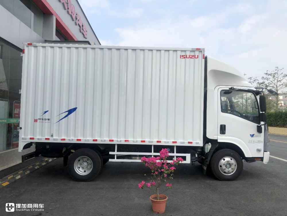 内外兼修的高品质,庆铃五十铃M600轻卡实拍评测 - 第8张 - 提加商用车网 内外兼修的高品质,庆铃五十铃M600轻卡实拍评测 - 第8张