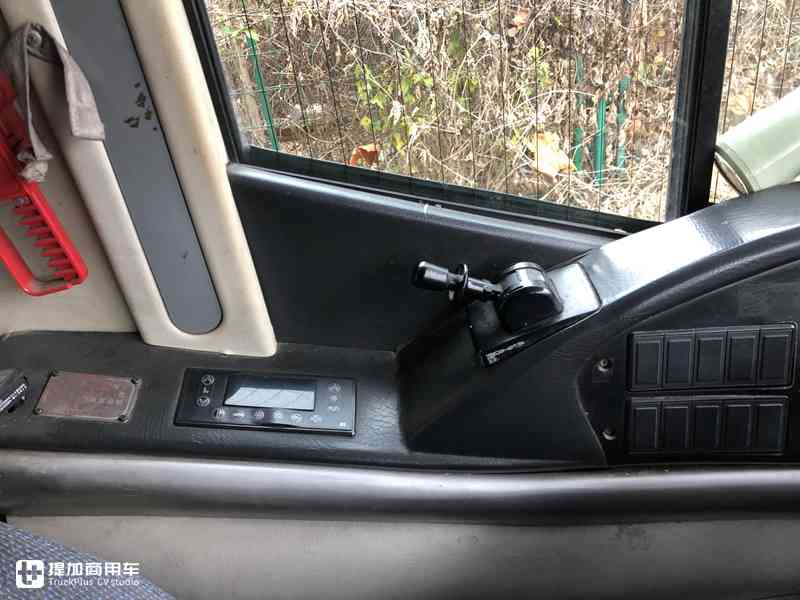 宇通首款大容量豪华错层大巴神剑行,却因排放即将淡出历史舞台 - 第9张 - 提加商用车网 宇通首款大容量豪华错层大巴神剑行,却因排放即将淡出历史舞台 - 第9张