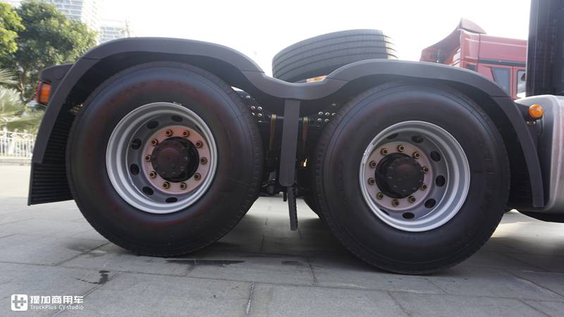 解放J6P牵引车3.0版来了，都有哪些升级？这内饰改得真高端 - 第18张