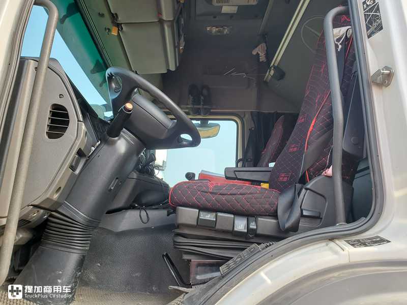 运营6年跑了150多万公里,这台国四奔驰老卡车,如今十多万就能买 - 第8张 - 提加商用车网 运营6年跑了150多万公里,这台国四奔驰老卡车,如今十多万就能买 - 第8张