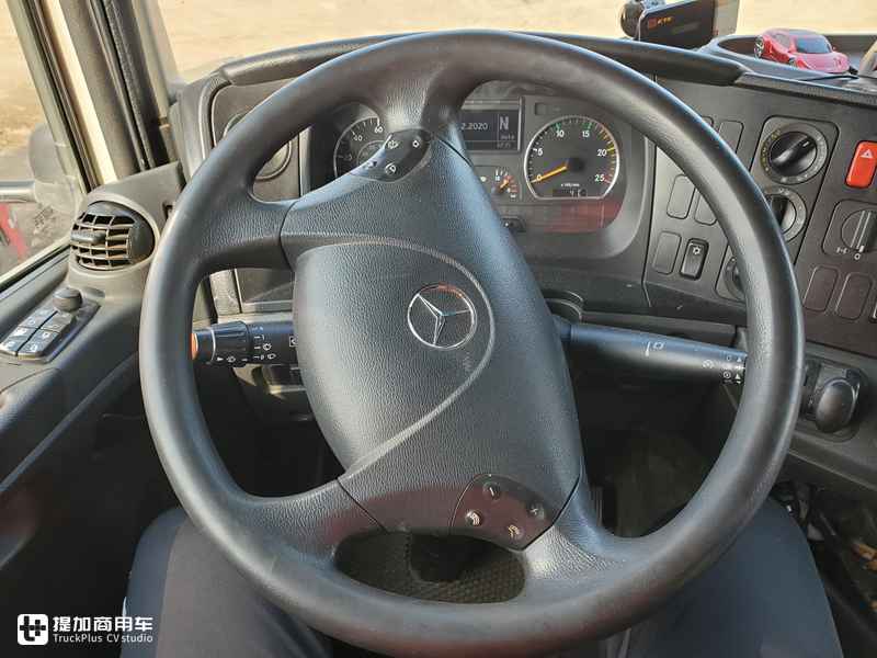运营6年跑了150多万公里,这台国四奔驰老卡车,如今十多万就能买 - 第9张 - 提加商用车网 运营6年跑了150多万公里,这台国四奔驰老卡车,如今十多万就能买 - 第9张