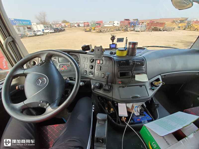 运营6年跑了150多万公里,这台国四奔驰老卡车,如今十多万就能买 - 第11张 - 提加商用车网 运营6年跑了150多万公里,这台国四奔驰老卡车,如今十多万就能买 - 第11张