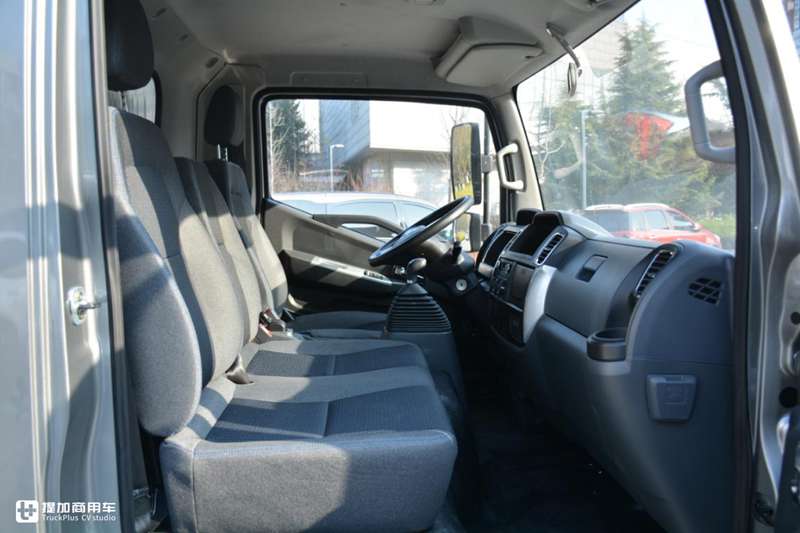 轻卡市场的新鲶鱼—东风凯普特星云实拍 - 第5张 - 提加商用车网 轻卡市场的新鲶鱼—东风凯普特星云实拍 - 第5张