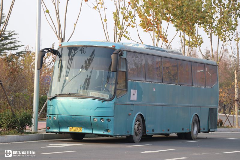 当年的公路客运霸主,带您看看十七年前的博发客车,配置多豪华 - 第1张 - 提加商用车网 当年的公路客运霸主,带您看看十七年前的博发客车,配置多豪华 - 第1张