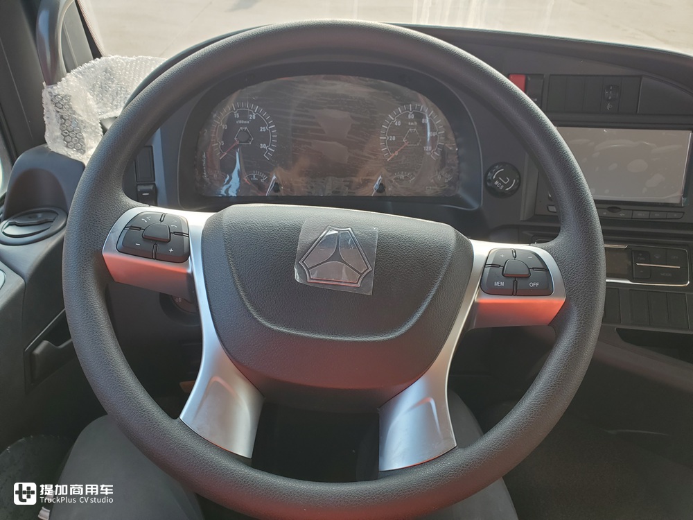 高顶双卧240马力,售价亲民,汕德卡G5载货车配置真不错 - 第14张 - 提加商用车网 高顶双卧240马力,售价亲民,汕德卡G5载货车配置真不错 - 第14张