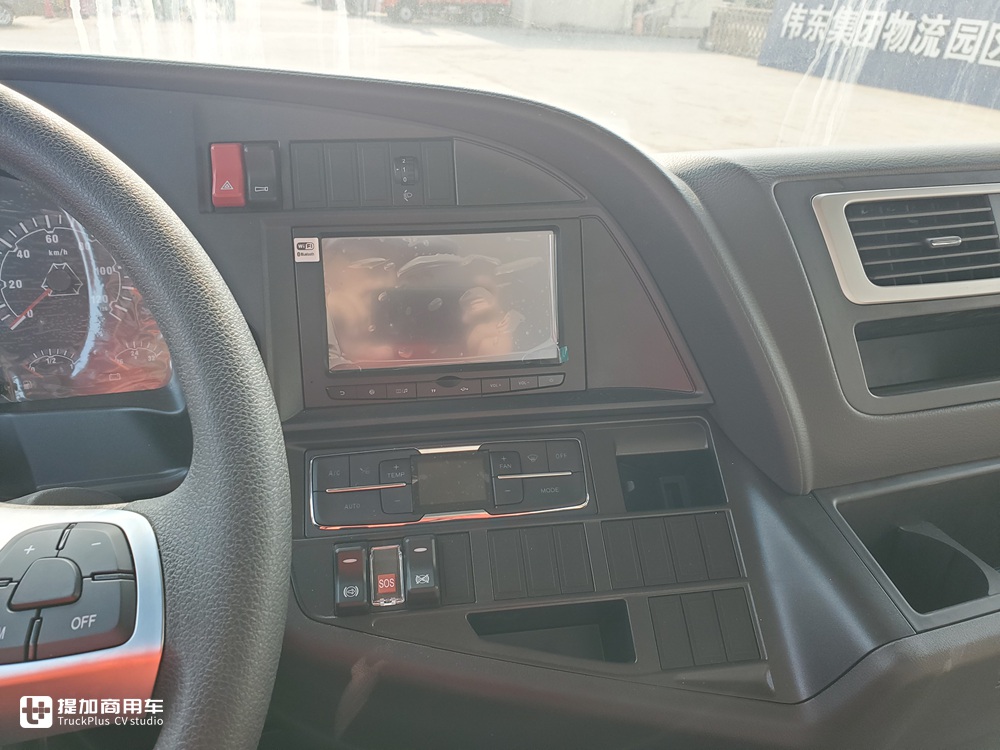 高顶双卧240马力,售价亲民,汕德卡G5载货车配置真不错 - 第15张 - 提加商用车网 高顶双卧240马力,售价亲民,汕德卡G5载货车配置真不错 - 第15张