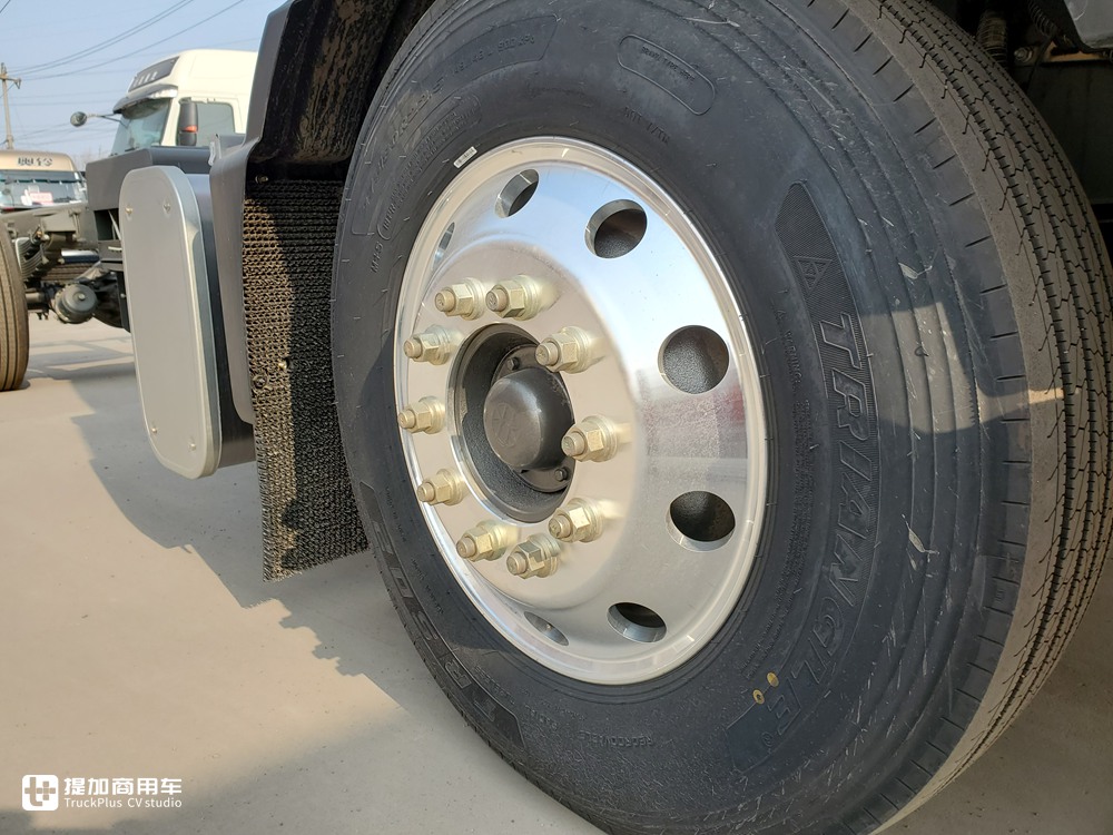 高顶双卧240马力,售价亲民,汕德卡G5载货车配置真不错 - 第21张 - 提加商用车网 高顶双卧240马力,售价亲民,汕德卡G5载货车配置真不错 - 第21张