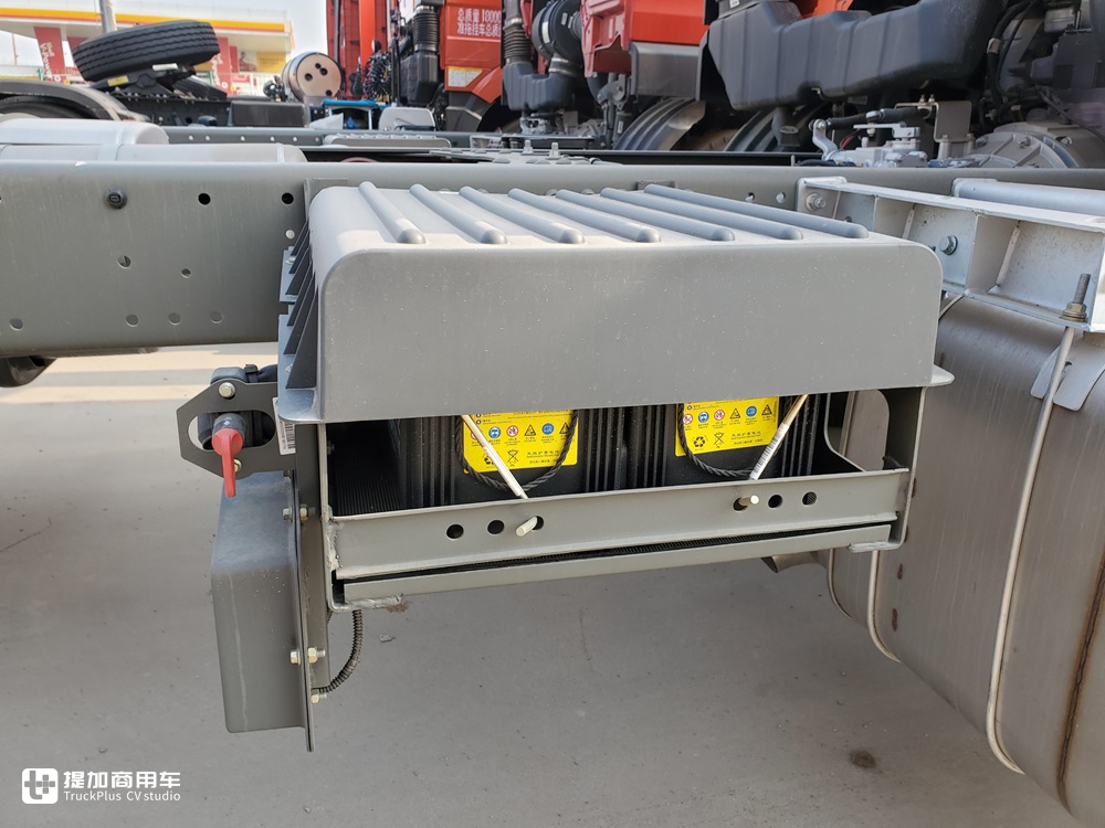 高顶双卧240马力,售价亲民,汕德卡G5载货车配置真不错 - 第30张 - 提加商用车网 高顶双卧240马力,售价亲民,汕德卡G5载货车配置真不错 - 第30张