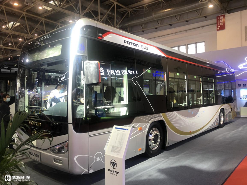 福田欧辉全新纯电动公交亮相,12米车身续航三百公里,现代化内饰亮眼 - 第1张 - 提加商用车网 福田欧辉全新纯电动公交亮相,12米车身续航三百公里,现代化内饰亮眼 - 第1张
