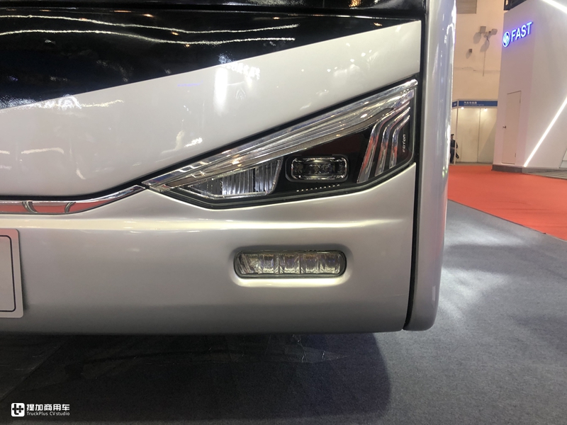 福田欧辉全新纯电动公交亮相,12米车身续航三百公里,现代化内饰亮眼 - 第4张 - 提加商用车网 福田欧辉全新纯电动公交亮相,12米车身续航三百公里,现代化内饰亮眼 - 第4张