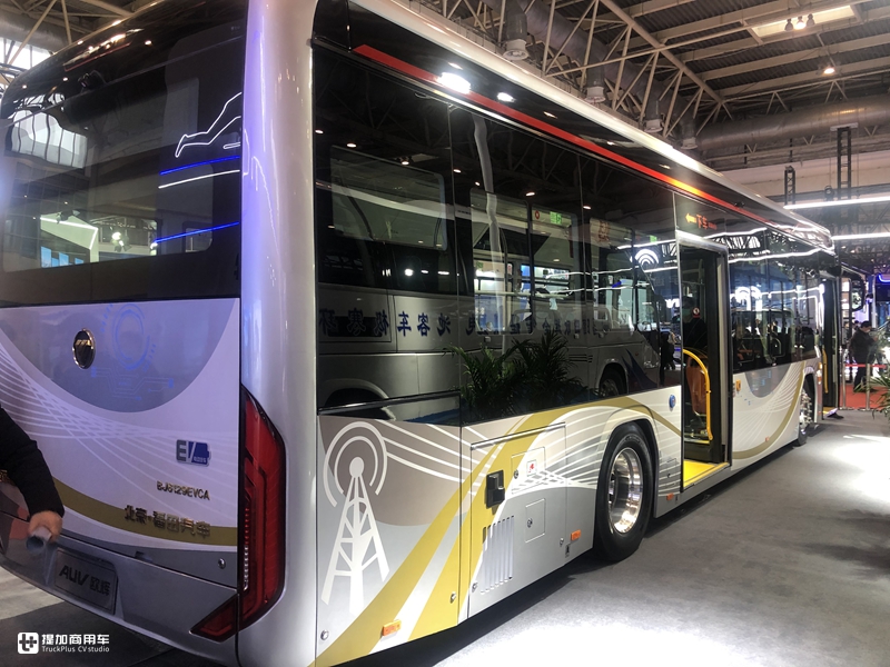 福田欧辉全新纯电动公交亮相,12米车身续航三百公里,现代化内饰亮眼 - 第7张 - 提加商用车网 福田欧辉全新纯电动公交亮相,12米车身续航三百公里,现代化内饰亮眼 - 第7张