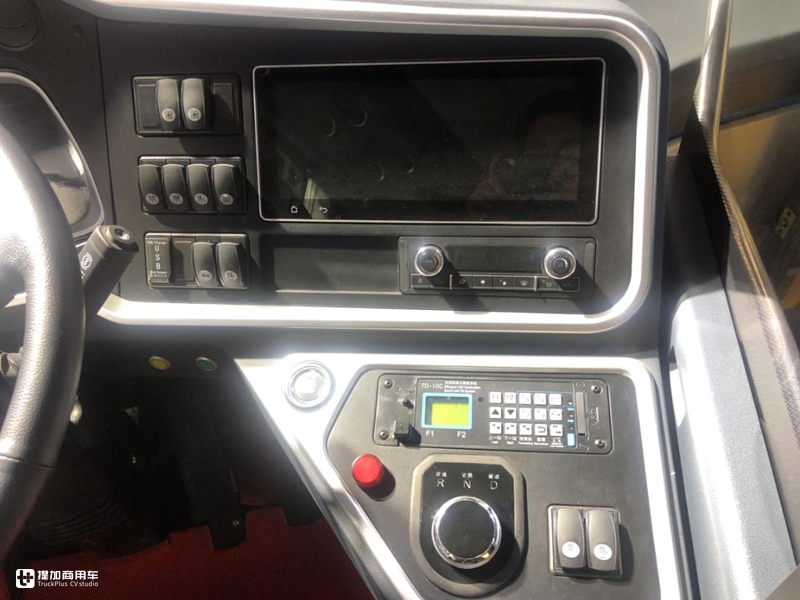 福田欧辉全新纯电动公交亮相,12米车身续航三百公里,现代化内饰亮眼 - 第14张 - 提加商用车网 福田欧辉全新纯电动公交亮相,12米车身续航三百公里,现代化内饰亮眼 - 第14张