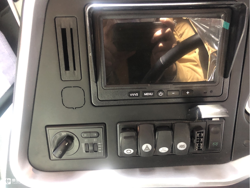 福田欧辉全新纯电动公交亮相,12米车身续航三百公里,现代化内饰亮眼 - 第15张 - 提加商用车网 福田欧辉全新纯电动公交亮相,12米车身续航三百公里,现代化内饰亮眼 - 第15张