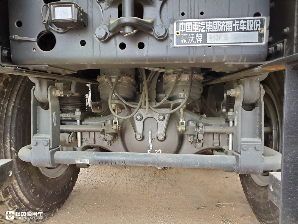 配潍柴的豪沃自卸车回来了,400马力曼技术驾驶室,不愧是工程之王 - 第5张 - 提加商用车网 配潍柴的豪沃自卸车回来了,400马力曼技术驾驶室,不愧是工程之王 - 第5张