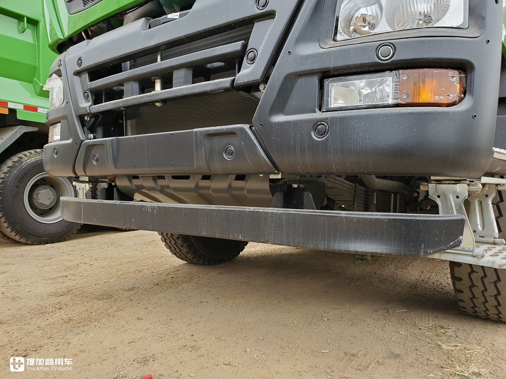 配潍柴的豪沃自卸车回来了,400马力曼技术驾驶室,不愧是工程之王 - 第13张 - 提加商用车网 配潍柴的豪沃自卸车回来了,400马力曼技术驾驶室,不愧是工程之王 - 第13张