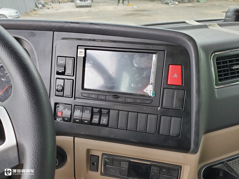 配潍柴的豪沃自卸车回来了,400马力曼技术驾驶室,不愧是工程之王 - 第18张 - 提加商用车网 配潍柴的豪沃自卸车回来了,400马力曼技术驾驶室,不愧是工程之王 - 第18张