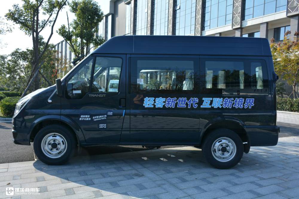 高端轻客市场领跑者,国六自动挡客货两用,新世代全顺Pro实拍 - 第5张 - 提加商用车网 高端轻客市场领跑者,国六自动挡客货两用,新世代全顺Pro实拍 - 第5张