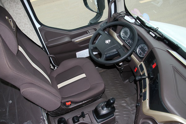 乘龙T7智能冷藏车,八千里路智与鲜 - 第9张 - 提加商用车网 乘龙T7智能冷藏车,八千里路智与鲜 - 第9张