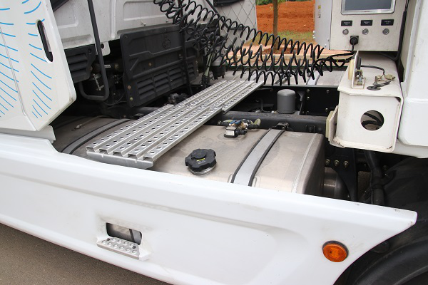 乘龙T7智能冷藏车,八千里路智与鲜 - 第10张 - 提加商用车网 乘龙T7智能冷藏车,八千里路智与鲜 - 第10张