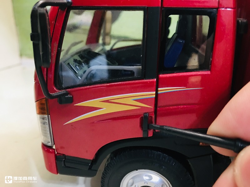 解放三赛中卡您见过吗?赛龙中卡载货车模型评测,造型经典值得收藏 - 第17张 - 提加商用车网 解放三赛中卡您见过吗?赛龙中卡载货车模型评测,造型经典值得收藏 - 第17张